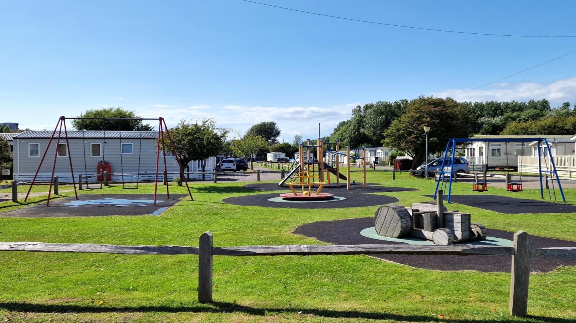 Brookside West Sands Holiday Park Seal Bay Selsey Exterior foto